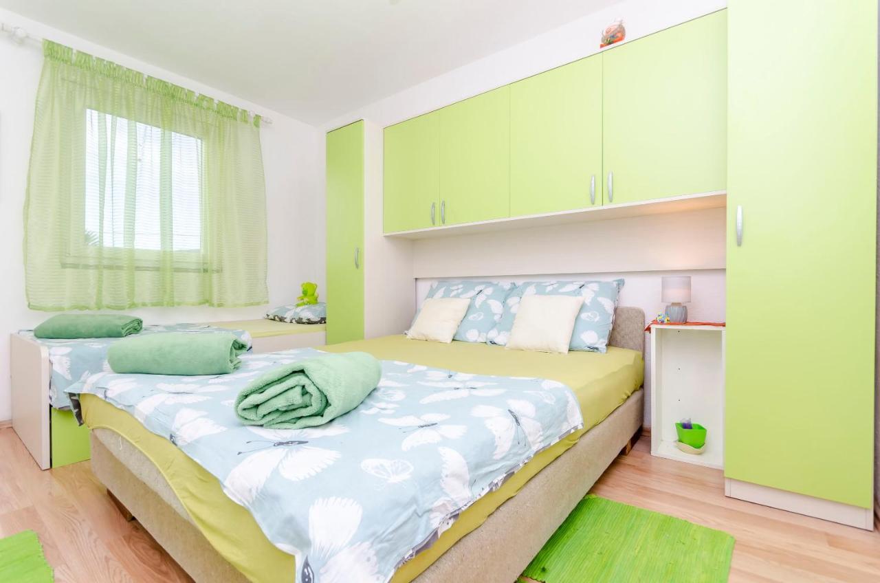Apartment Branislava 罗戈兹尼察 外观 照片